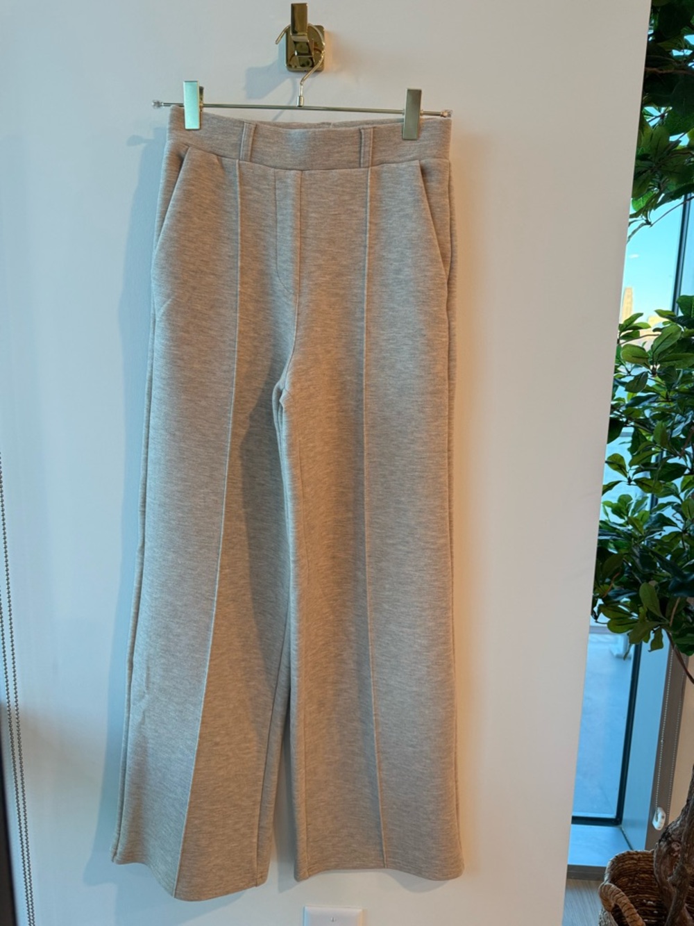 OGL Ongoing Gratitude Love beige Heather Flare Pintuck Pants XS/P NWT - Picture 2 of 5